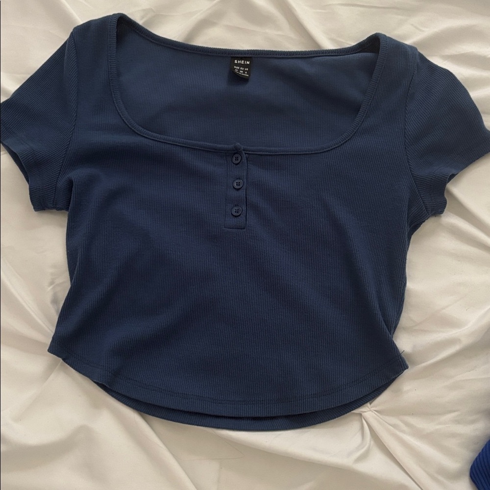SHEIN Navy Blue Crop Top